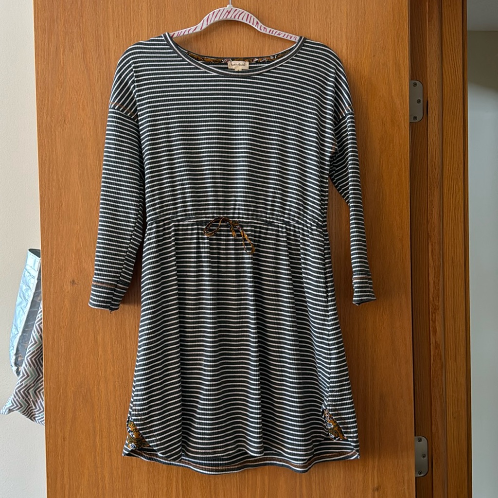 Hem & Thread Striped Women’s Dresss